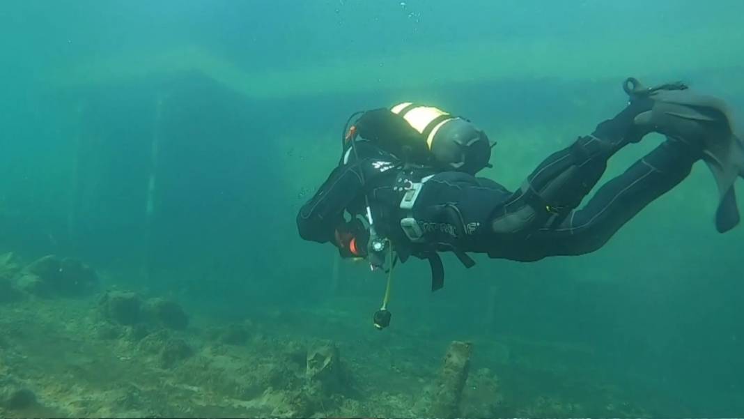 Diyarbakır’da 2 bin 400 yıllık tarihi yapılar görüntülendi 2